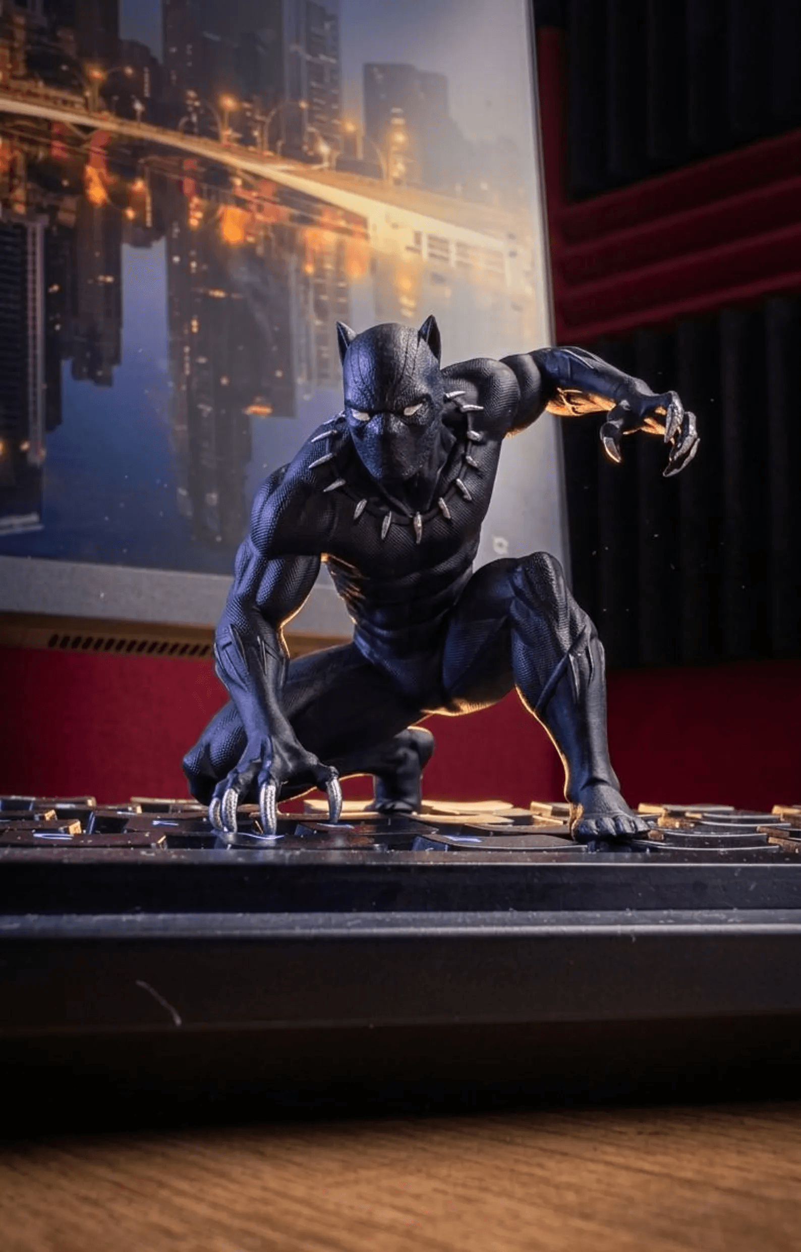 Black Panther Statue - Yukizi